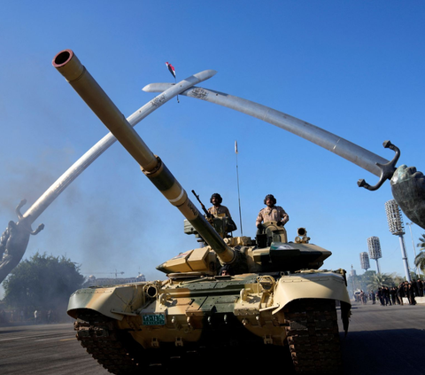 FOTO: Di Tengah Agresi Israel ke Gaza, Irak Pamer Kekuatan Besar Militernya di Hari Tentara