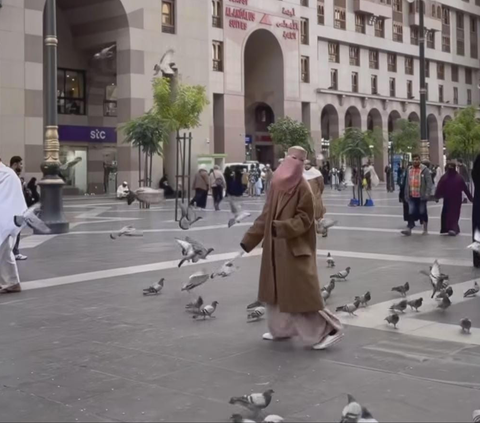 BCL's Veiled Portrait During Umrah Surprises Many, Prayed for Steadfastness in Modest Clothing