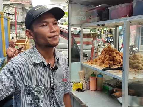 Kisah Pemuda di Bogor Punya Omzet Rp 45 Juta/bulan Hanya dari Jualan Otak-otak, Kuncinya Tak Gengsi