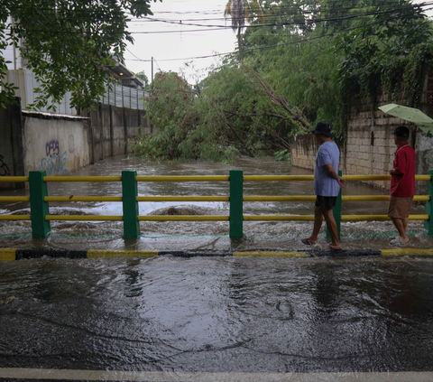 Diguyur Hujan Deras, 18 RT di Jakarta Terendam Banjir Sore Ini