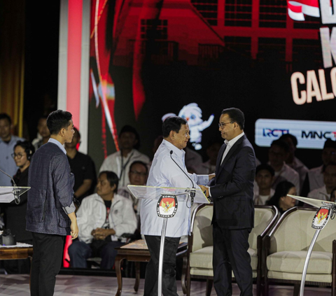 Debat Capres: Lirikan Prabowo saat Pernyataannya soal Teoritis Dibalas Anies Baswedan