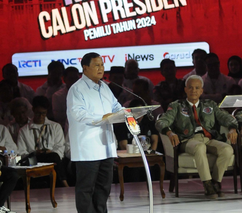 FOTO: Momen Anies-Prabowo-Ganjar Saling Beradu Gagasan dan Paparkan Visi Misi di Debat Ketiga Capres 2024