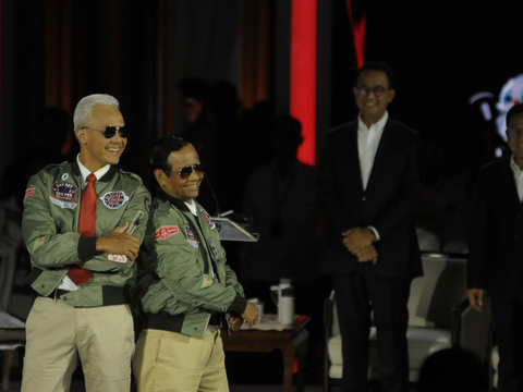 FOTO: Momen Anies-Prabowo-Ganjar Saling Beradu Gagasan dan Paparkan Visi Misi di Debat Ketiga Capres 2024