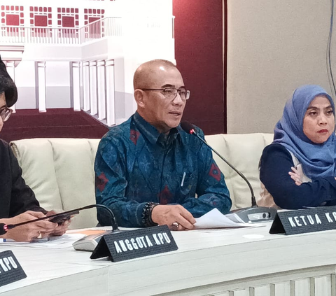 KPU Sentil Aksi Grace Natalie Hampiri Moderator, Dibahas Saat Evaluasi Debat Ketiga Capres dengan Timses