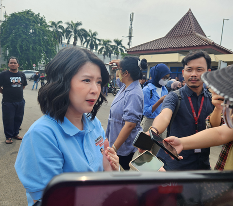 KPU Sentil Aksi Grace Natalie Hampiri Moderator, Dibahas Saat Evaluasi Debat Ketiga Capres dengan Timses