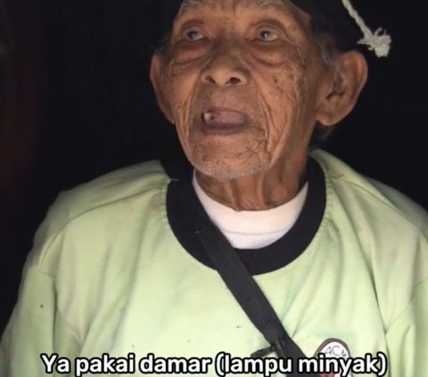 Kisah Kakek Berusia 110 Tahun Ini Viral, Penghasilan Rp16 Ribu per Hari Hidup Tanpa Listrik selama 20 Tahun