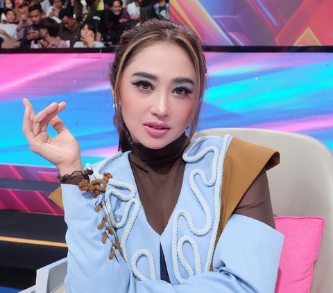 When Asked About Saipul Jamil's Arrest, Dewi Perssik's Reaction Was Unexpected!