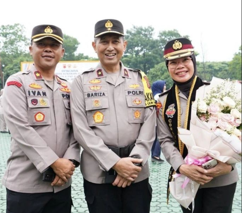 Sama-Sama Perwira, Momen Manis Kompol Ivan Hadiri Kenaikan Pangkat Sang Istri, Ada Jenderal Polisi