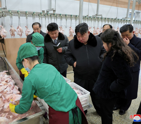 FOTO: Senangnya Kim Ju Ae, Putri Kim Jong Un Diajak Mengunjungi Peternakan Ayam Kwangchon