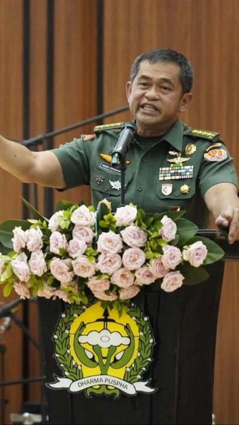 Jenderal Maruli kini dipercaya Kepala Staf TNI Angkatan Darat sejak tanggal 29 November 2023.
