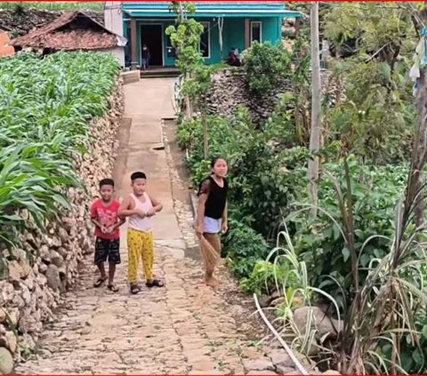 Kisah Kehidupan Warga di Desa Terpencil di Wonogiri, Cari Rumput Harus Jalan Naik Turun Bukit