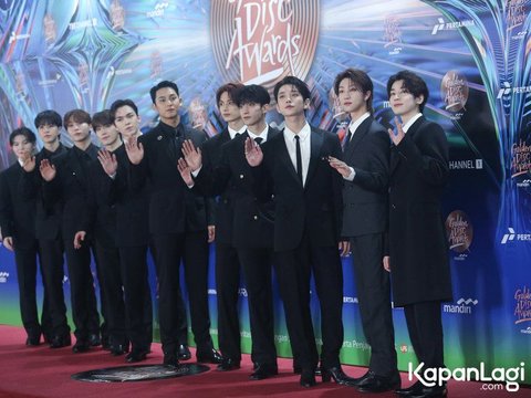 Potret Member SEVENTEEN yang Memenangkan Best Album Daesang di Golden Disc Awards 2024