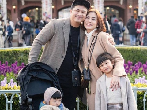 10 Momen Keseruan Chelsea Olivia dan Keluarga Jalan-jalan di Tokyo Disneyland, Potret Cantik Nastusha Bikin Salfok