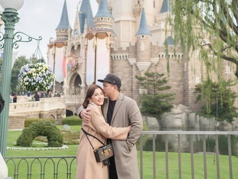 10 Momen Keseruan Chelsea Olivia dan Keluarga Jalan-jalan di Tokyo Disneyland, Potret Cantik Nastusha Bikin Salfok