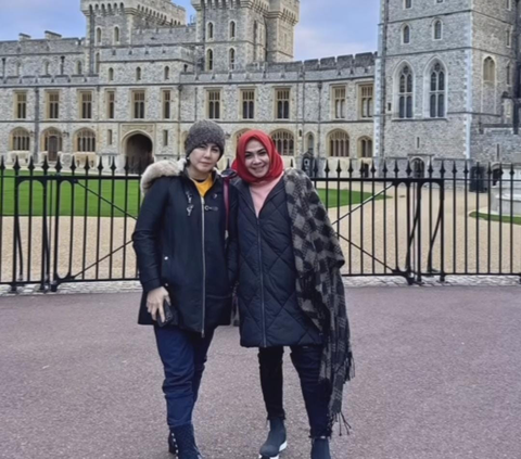 Duo Nenek Tajir Melintir, Potret Liburan Mewah Rieta Amilia dan Desiree Tarigan ke London - Bertemu Rayyanza 'Cipung'