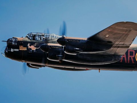 Sejarah 9 Januari 1941: Peluncuran Pertama Avro Lancaster, Pesawat Pengebom yang Legendaris