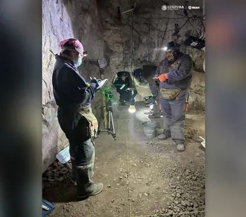 Three Ancient Tombs 2,500 Years Old Found in a Mexican Cave, One of Them a Baby's Body