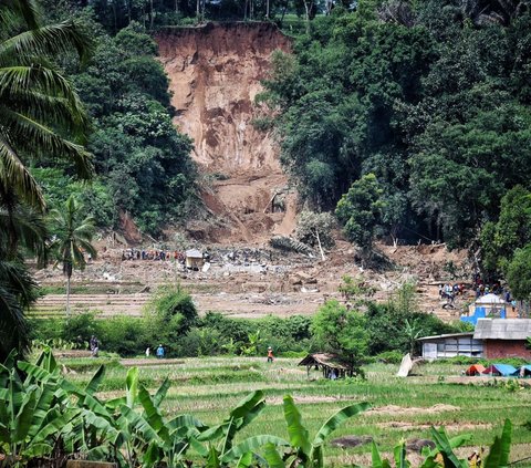 Dua Warga Meninggal Dunia Akibat Bencana Longsor di Subang