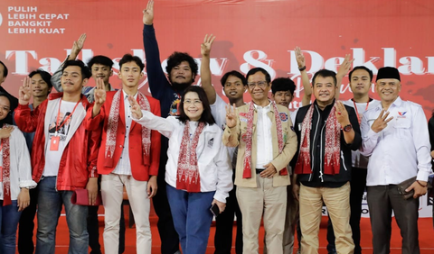 Semantara itu, Cawapres Mahfud MD akan menerima Kepala PPATK dan melakukan Meeting Internal di Kemenko Polhukam.