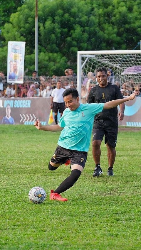 Gibran 'El Samsul' Beraksi Robek Gawang Aa Raffi, Cetak Dua Gol Ogah Nambah Lagi