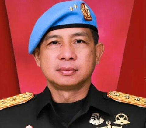 Ayahnya Berpangkat Rendah di TNI, Empat Anak ini Justru Raih Jabatan Tertinggi Hingga Bintang 4 di Pundak