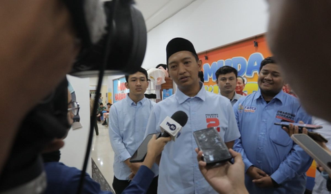 Arief menilai dua capres lain yakni Anies Baswedan dan Ganjar Pranowo hanya fokus menyerang pribadi Prabowo.<br>