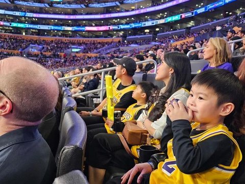 Nonton Basket dengan Fasilitas VVIP, ini 10 Potret Keseruan Sandra Dewi dan Keluarga saat Diundang Nonton NBA di Amerika