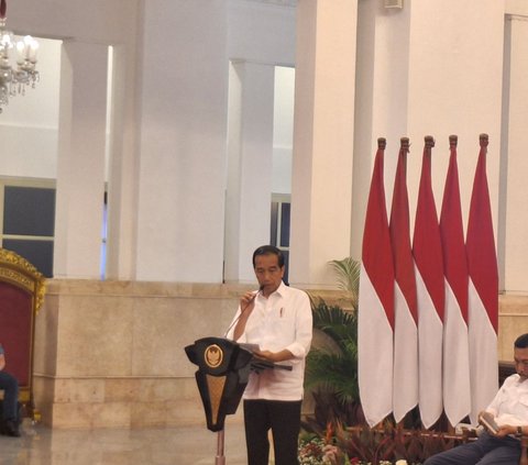 Pesan Jokowi ke Menteri: Bansos Harus Diteruskan