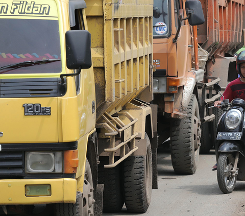 Sopir Truk Tambang di Bawah Umur Bikin Geram Pj Bupati Bogor Asmawa Tosepu