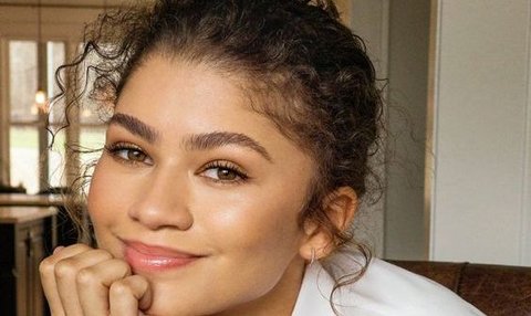 Zendaya Unfollowed Everyone on Instagram. What Happened? | trstdly