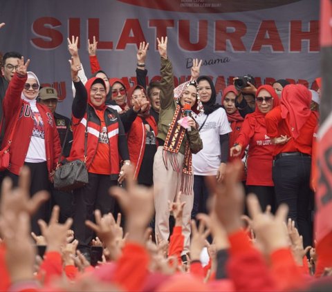Siti Atikoh Sapa Srikandi Ganjar-Mahfud di Lampung: Kalau Perempuan Kokoh Indonesia Kokoh