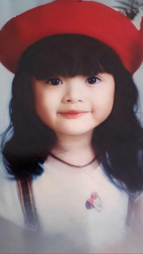 This Child is a Former Child Artist, His/Her Sibling is Now an International Singer, Can You Guess?