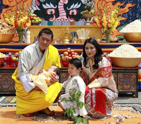 The Charm of Queen Jetsun Pema of Bhutan in Traditional Attire