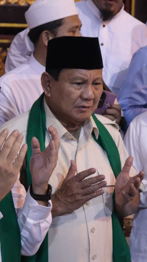 FOTO: Momen Prabowo Hadiri Silaturahmi Ribuan Umat-Ulama dan Kunjungi Bayt Al-Quran Al Akbar di Palembang