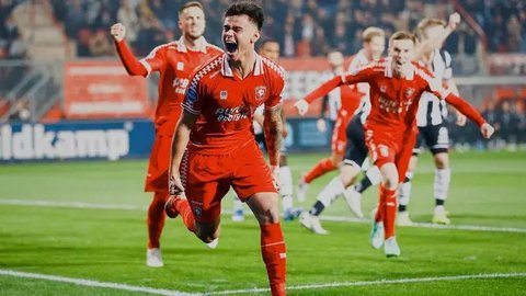 Timnas Indonesia - Eliano Reijnders dan Mees Hilgers (Bola.com/Adreanus Titus)