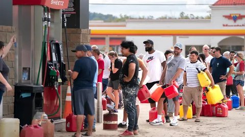 Pemadaman listrik menjadi masalah utama warga pasca-terjangan badai Helene di North Carolina. (Sean Rayford/Getty Images North America/Getty Images via AFP)