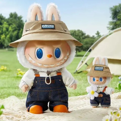 Pamer Boneka Labubu Saat Baru Dilantik Jadi Anggota DPRD, Astrid Kuya Dicibir Warganet.  foto: TikTok @fraksipanjakarta