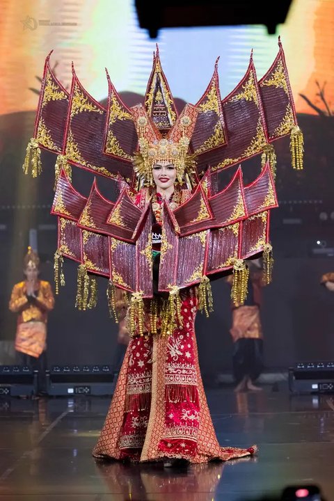 Nova Liana ke Miss Grand International 2024 (Dok. Yayasan Dunia Mega Bintang)