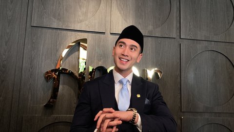 Terlalu Excited, Verrell Bramasta Akui Gak Bisa Tidur saat Mau Dilantik Jadi Anggota Dewan