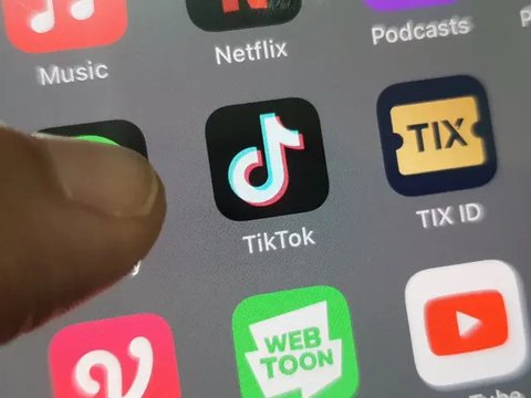 Ilustrasi aplikasi TikTok. (dok. pexels/cottonbro)