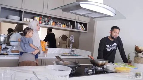 Potret dapur Luna Maya (Sumber: Youtube/Atta Halilintar)
