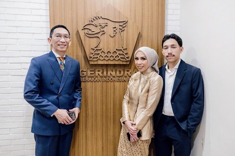 Jadi Anggota DPR, Melly Goeslaw Dapat Karangan Bunga Ucapan Selamat dari 'Gong Yoo - Shah Rukh Khan'