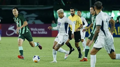 AFC Champions League 2 - Ilustrasi Persib Bandung (Bola.com/Adreanus Titus)