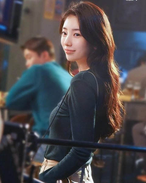 Sempat Berisi, Ternyata Bae Suzy Punya Tips Diet - Lakukan Penguin Exercise