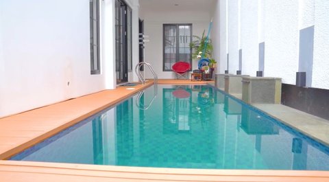 8 Potret Rumah Michelle Ziudith yang Berkonsep Minimalis Klasik, Dibangun untuk Orang Tua - Tampak Cozy