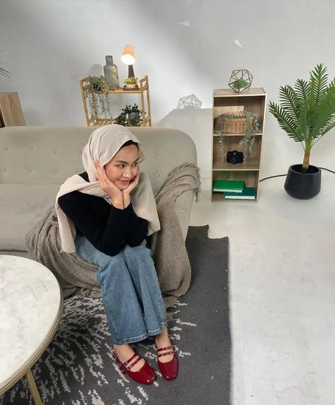 Melihat outfit kuliah Xaviera Putri yang bisa jadi inspirasi (@xavieraputri)