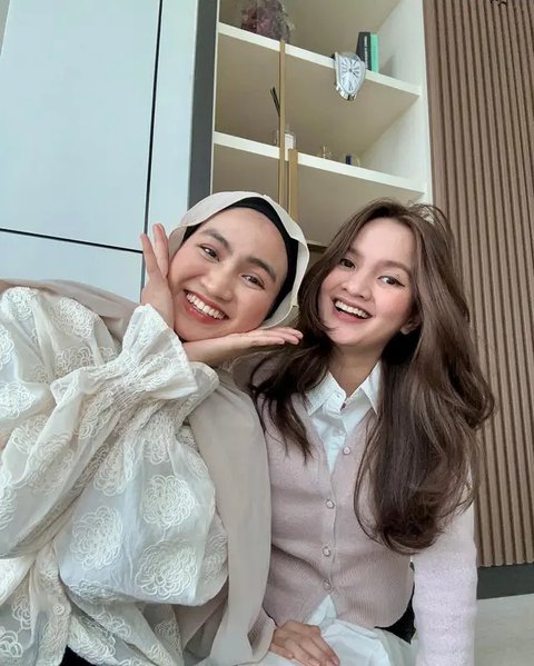 Melihat outfit kuliah Xaviera Putri yang bisa jadi inspirasi (@xavieraputri)