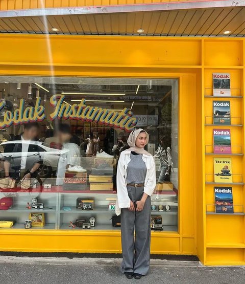 Melihat outfit kuliah Xaviera Putri yang bisa jadi inspirasi (@xavieraputri)