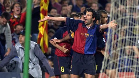 Legenda Real Madrid, Luis Figo, memiliki label tersendiri bagi fans Barcelona. Kepindahannya dari Barcelona ke Real Madrid adalah salah satu drama terbesar di dunia sepak bola, bahkan Figo di