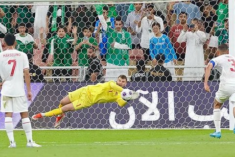 Timnas Indonesia menggelar latihan terakhir di Lapangan A Kompleks Gelora Bung Karno, Senayan, Jakarta, Sabtu (31/8/2024) jelang keberangkatan ke Jeddah, Arab Saudi untuk menghadapi tuan ruma
